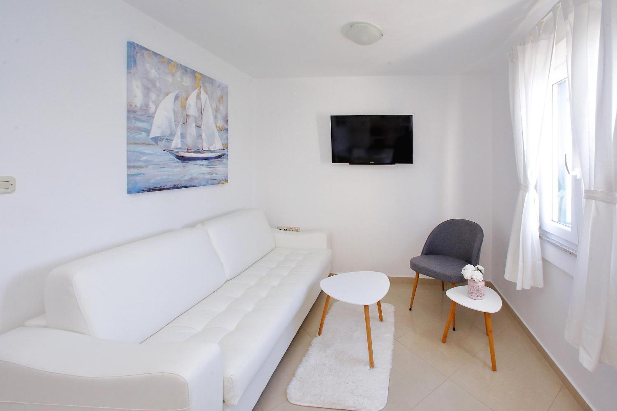 Apartments Nina Bibinje Bagian luar foto