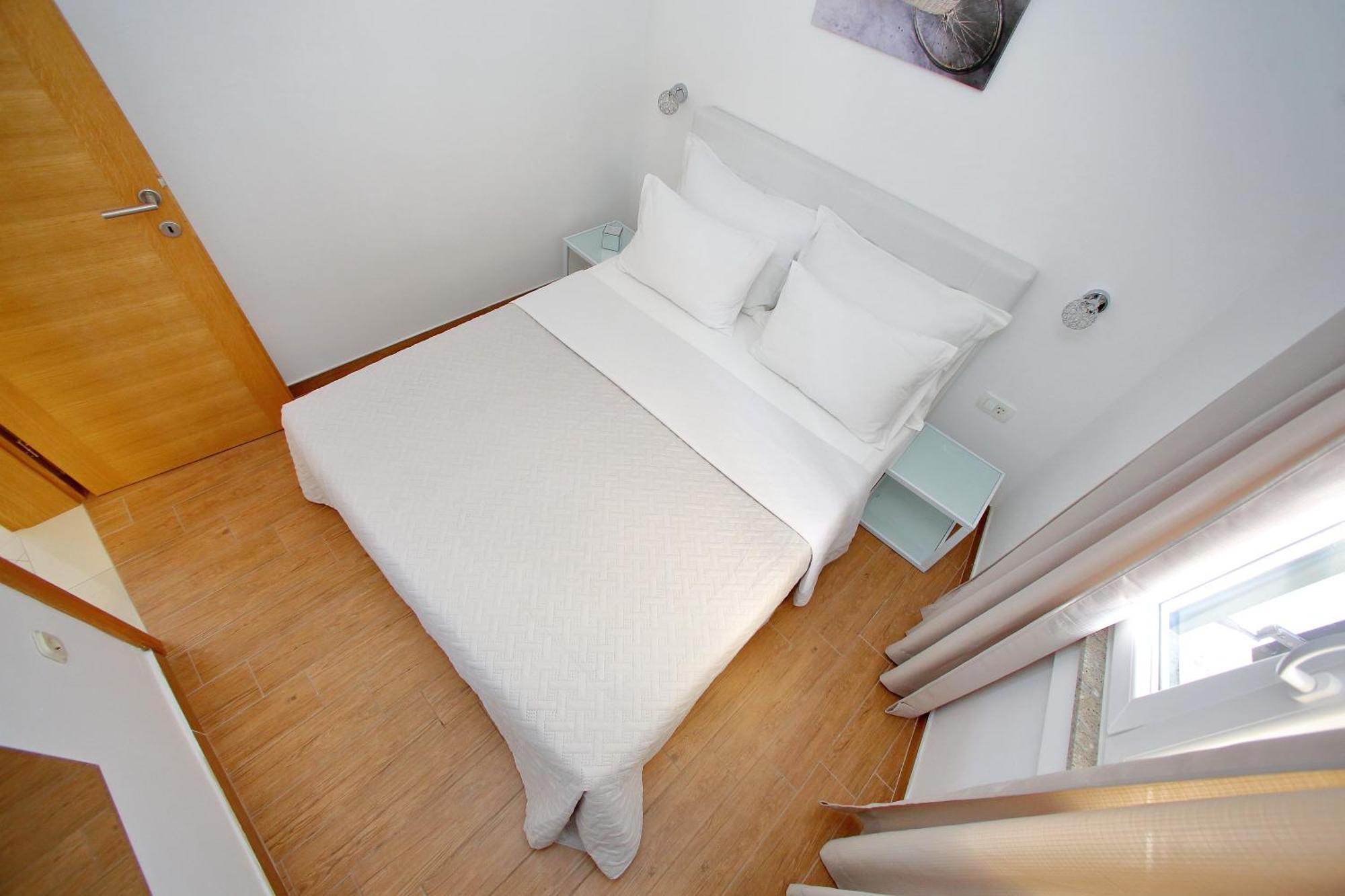 Apartments Nina Bibinje Bagian luar foto